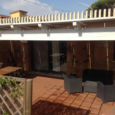 Casa Frontemare Apartment *