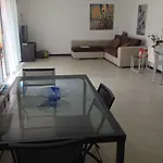 Casa Frontemare Apartment *