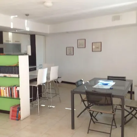 Casa Frontemare 아파트 Su Forti